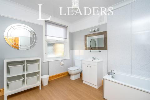 3 bedroom terraced house to rent, Goodwood Road, PO5