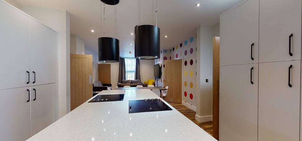 Kitchen x2.jpeg