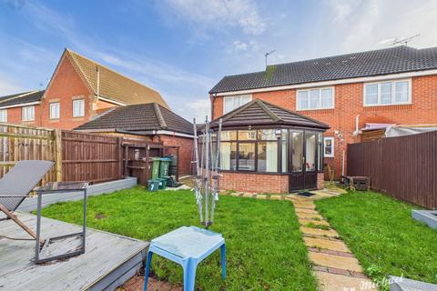 undefined, Bond Close, Aylesbury