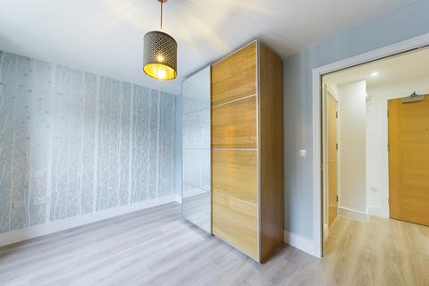 1 bedroom flat for sale, Castle House, Desborough Road, High Wycombe, Buckinghamshire, HP11 2FP