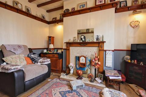 2 bedroom terraced house for sale, Hornsea Road, Aldbrough