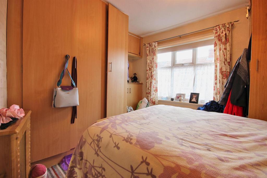 Bedroom 1 (front)