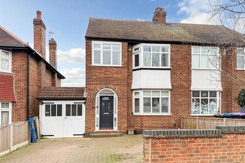 3 bedroom semi-detached house for sale, Thomas Avenue, Radcliffe-On-Trent, Nottingham