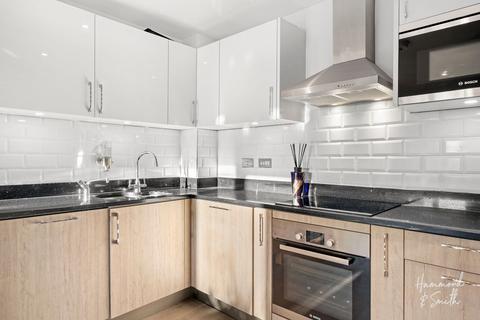 2 bedroom flat for sale, Star Lane, Epping CM16