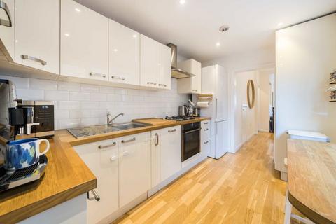 3 bedroom terraced house for sale, Geere Road, London E15