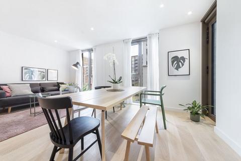 1 bedroom apartment for sale, Windlass House, Royal Wharf, E16