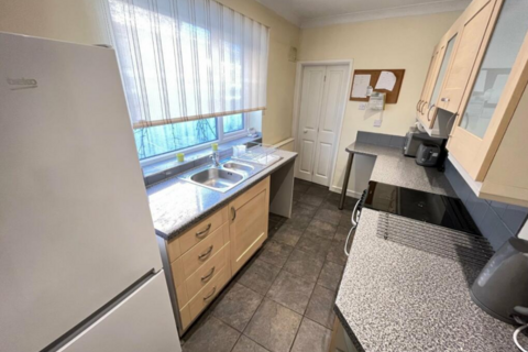 1 bedroom terraced house to rent, Thistleberry Avenue, Newcastle, ST5