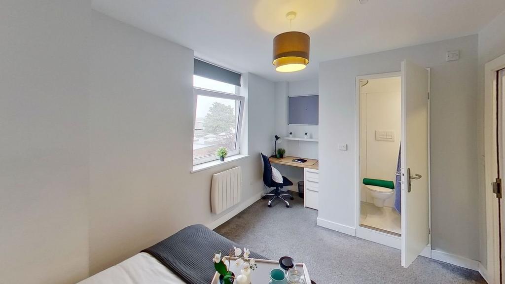 Apartment in Nottingham, Beeston - More