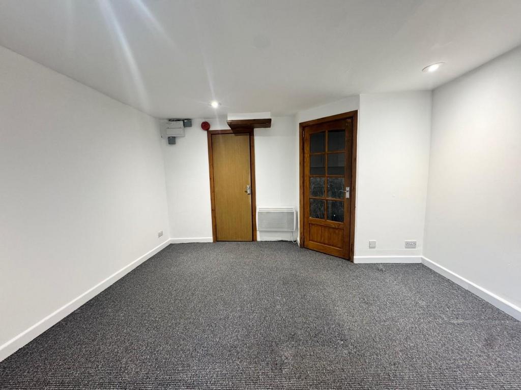 Main room 2.jpg