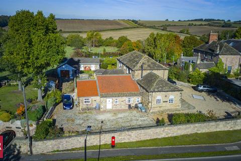 5 bedroom detached house for sale, Doncaster Road, Hooton Roberts, Rotherham