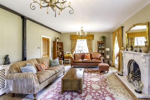 5 bedroom detached house for sale, Doncaster Road, Hooton Roberts, Rotherham