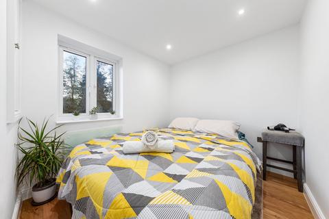 2 bedroom terraced house to rent, Hadley Highstone, Barnet
