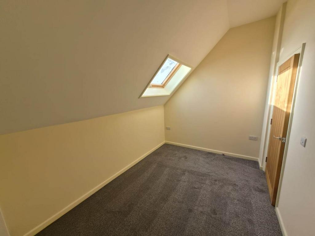 Flat 7 (1)
