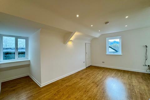 2 bedroom flat to rent, 13A Burrard Street, St Helier