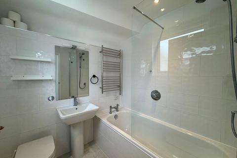 2 bedroom flat to rent, 13A Burrard Street, St Helier