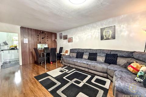 2 bedroom flat for sale, Wheatlands, HOUNSLOW TW5