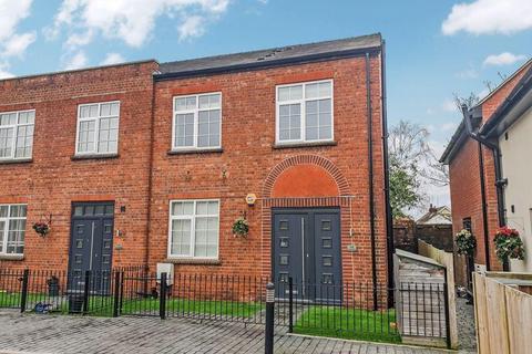 3 bedroom end of terrace house for sale, Alexandra Road, Farnborough GU14