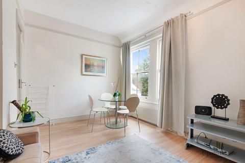1 bedroom apartment to rent, Clanricarde Gardens, W2 4JW