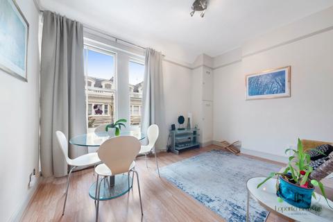 1 bedroom apartment to rent, Clanricarde Gardens, W2 4JW