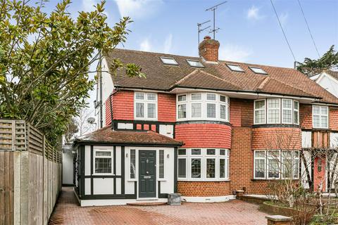 4 bedroom semi-detached house for sale, Garth Close, Kingston Upon Thames KT2