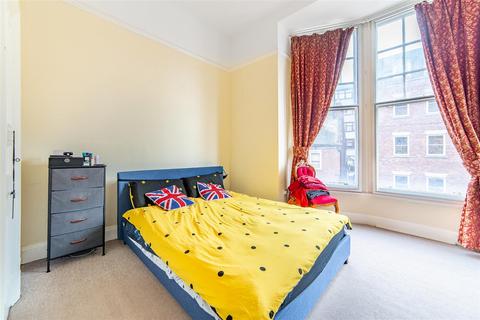3 bedroom maisonette to rent, St. Nicholas Churchyard, Newcastle Upon Tyne