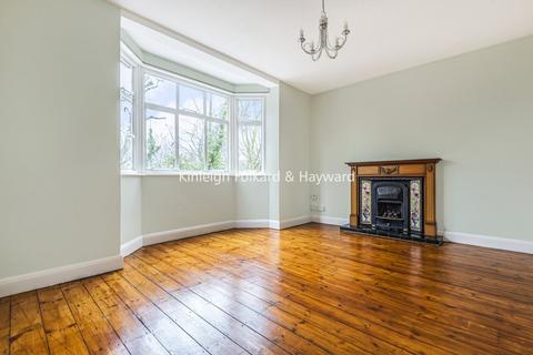 2 bedroom flat to rent, Haslemere Road, London, N8
