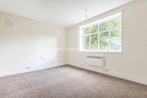2 bedroom flat to rent, Haslemere Road, London, N8