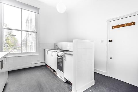 2 bedroom flat to rent, London Road BR1