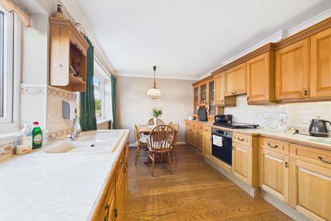 2 bedroom detached bungalow for sale, 2 Hall Close, Nafferton, Driffield, YO25 4JN
