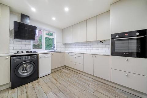 undefined, Palmer Avenue,  Aylesbury,  HP19