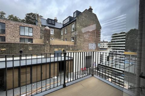 2 bedroom flat to rent, 675 Green Lanes, London N8