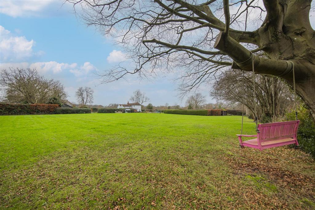 Extensive Gardens