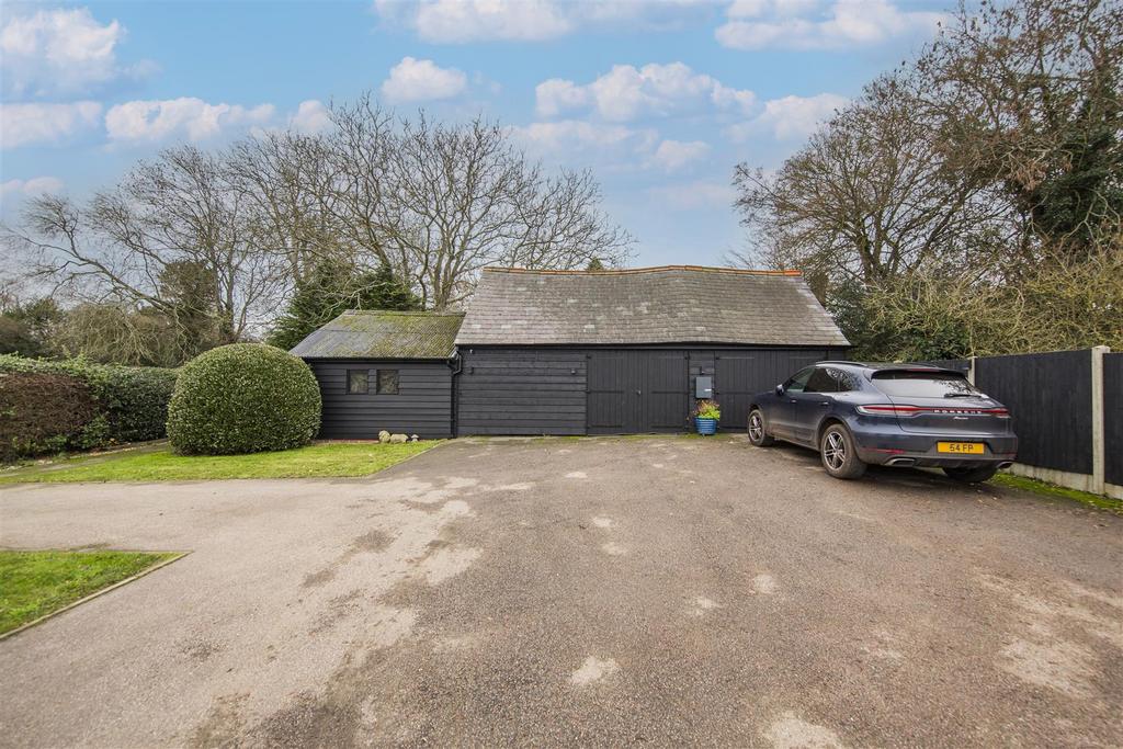 Barn, Garage &amp; Drive