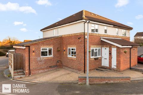 3 bedroom semi-detached house for sale, Old Oaks, Waltham Abbey, EN9