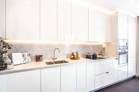 2 bedroom apartment to rent, Charles Clowes Walk, London, SW11