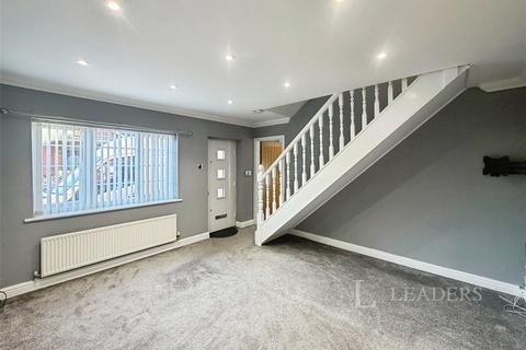 4 bedroom semi-detached house to rent, Breeze Mount Court, Stainforth, DN7