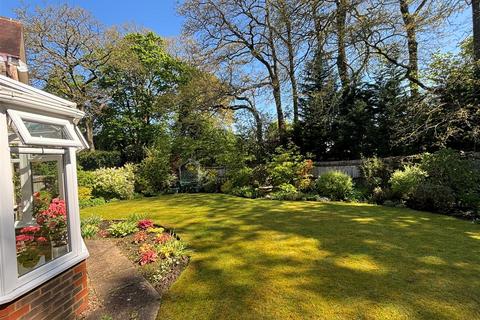 5 bedroom detached house for sale, Childerstone Close, Liphook
