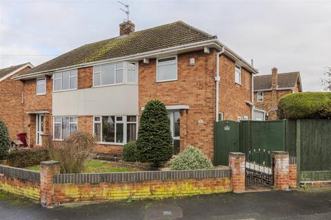 3 bedroom semi-detached house for sale, Holmfirth Road, Scunthorpe
