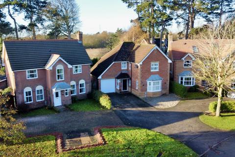 4 bedroom detached house for sale, Megson Way, Walkington, HU17 8YA