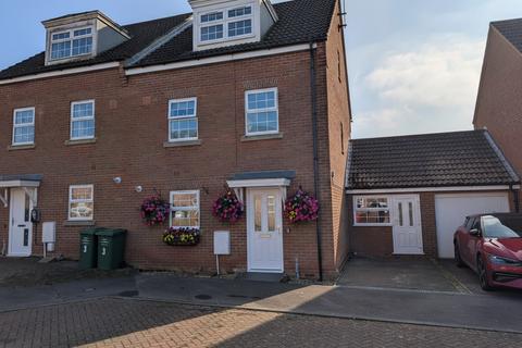 3 bedroom semi-detached house for sale, Featherby Drive, King's Lynn PE33