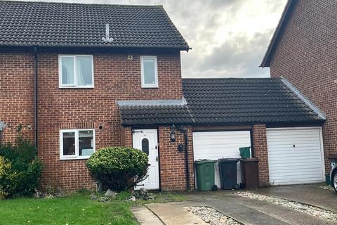 undefined, Cardinal Close, Worcester Park KT4