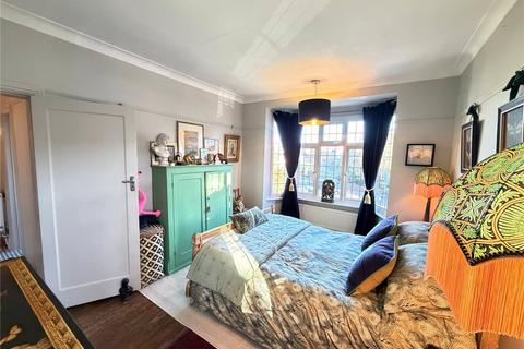 2 bedroom apartment to rent, The Barons, St Margarets