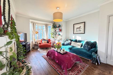 2 bedroom apartment to rent, The Barons, St Margarets