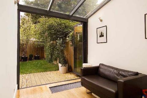 3 bedroom semi-detached house to rent, Guildford Grove Greenwich SE10