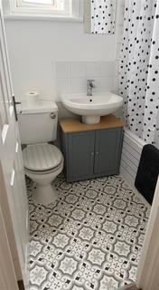1 bedroom flat for sale, Felixstowe Road, Kensal Green, Lonon