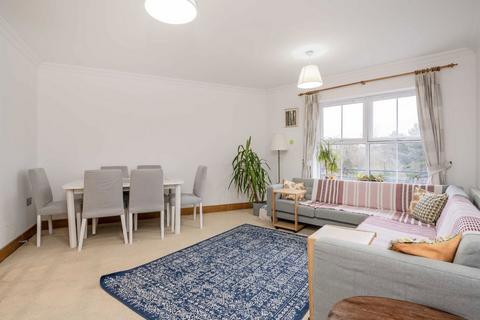 2 bedroom flat to rent, Lower Kings Road, Kingston Upon Thames KT2