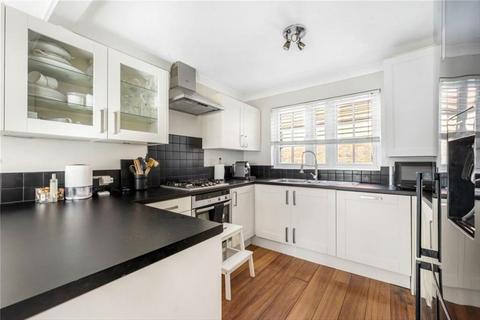 3 bedroom house to rent, The Farthings, Kingston Upon Thames KT2