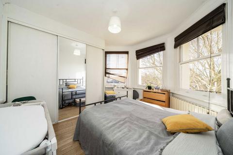 2 bedroom flat to rent, Spencer Road, London W4
