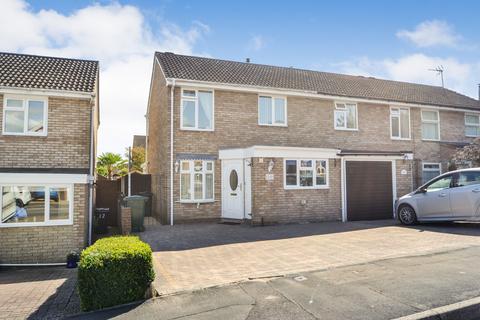 3 bedroom end of terrace house for sale, 10 Ashmore Crescent, TF12