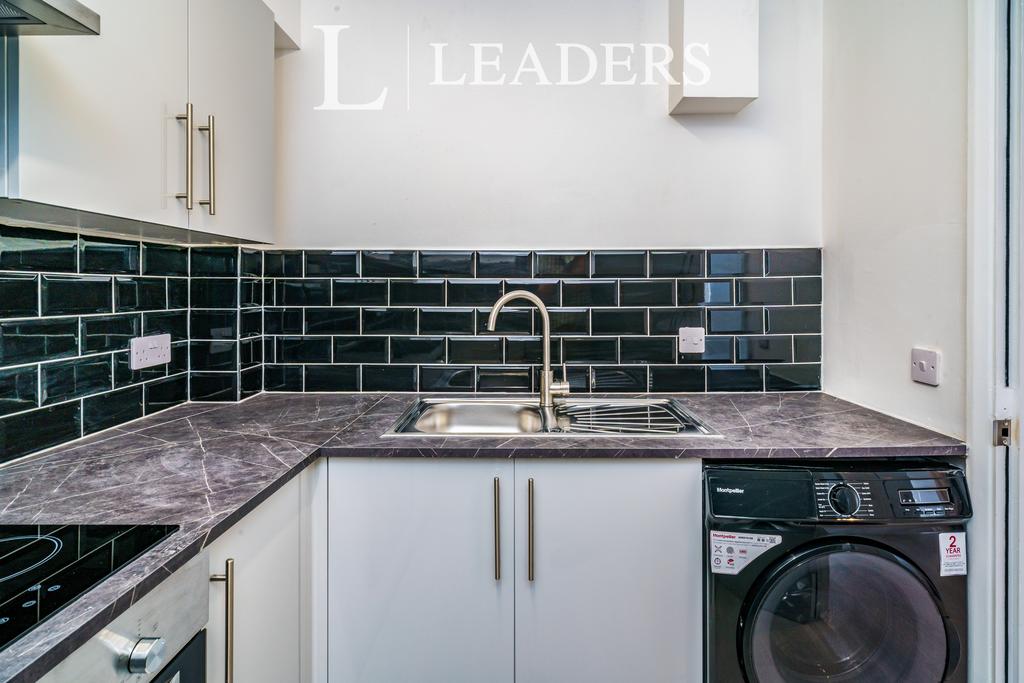 Kitchen 1